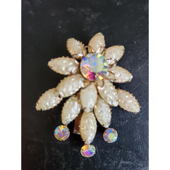 White Flower Brooch Iridescent Accent Brooch for Hat - Picture 8 of 10